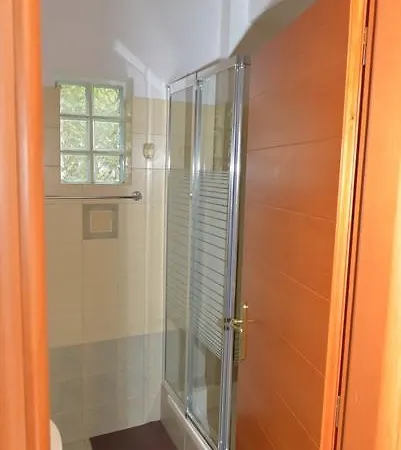 Guest house Mideia Livadeia